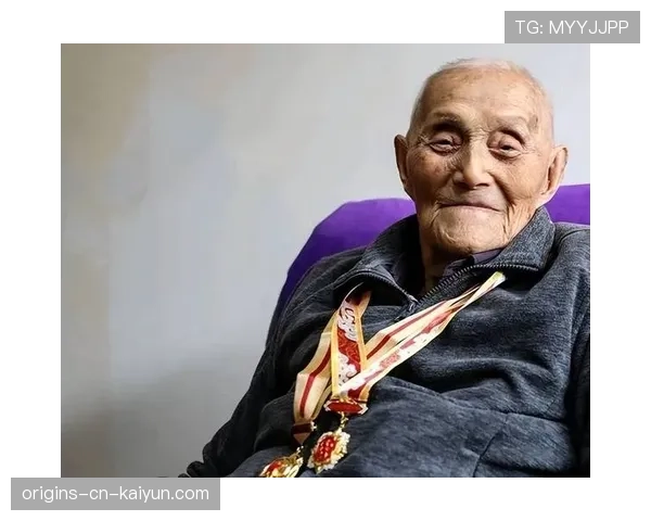 ⏳家有一老如有一宝！39岁传奇老将打满加时赛，用经验死死掐断对方反击